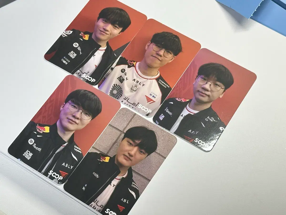 thumbnail-0